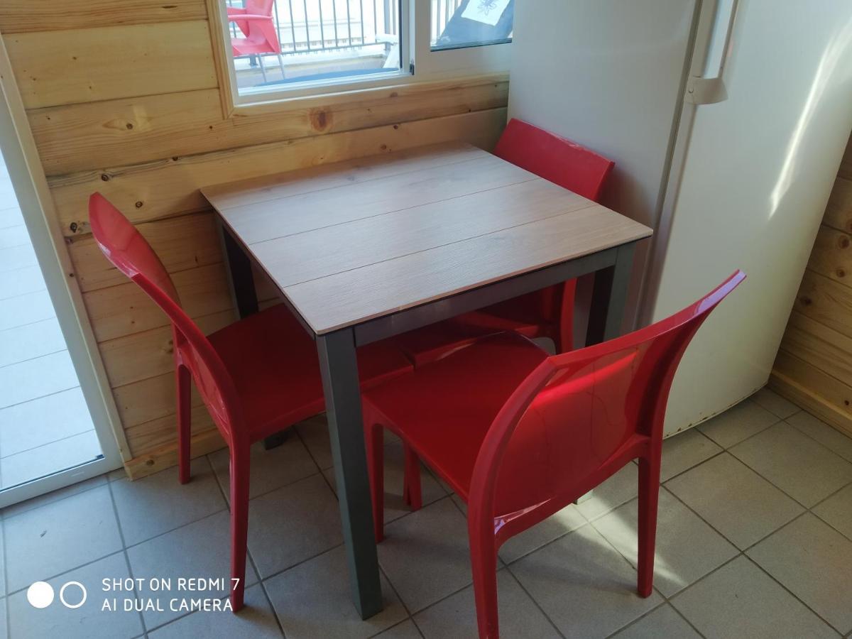 Habitacion Familiar En Un Atico Con Gran Terraza Y,Cocina ,En La Playa Burriana Exteriör bild